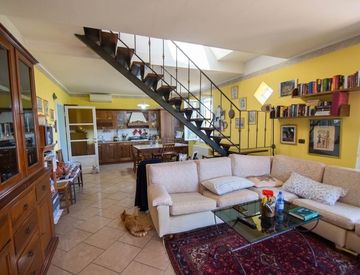 Foto 1 di 19 - Casa indipendente in Vendita in zona Roncaglia a Piacenza