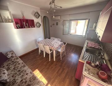 Soggiorno - Trilocale in Vendita in zona Centro a Nocera Terinese