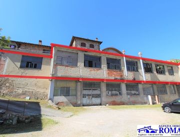 Vista - Capannone in Vendita in zona Centro a Colle di Val d'Elsa