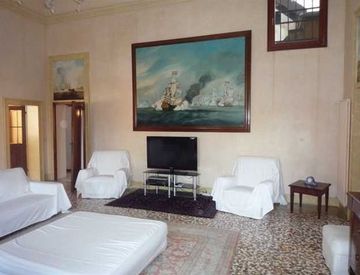 Soggiorno - Appartamento in Vendita in zona Santa Maria Formosa, Santi Giovanni e Paolo a Venezia