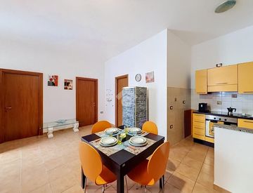 Camera da letto - Trilocale in Vendita in Via Arborea a Sennori