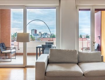 Soggiorno - Attico, mansarda in Vendita in Via del Roccolo a Busto Arsizio