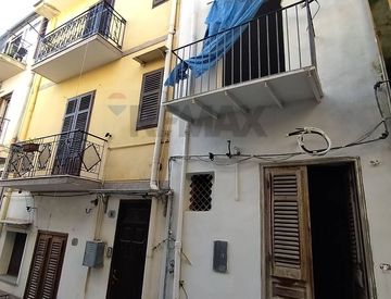 Vista - Casa indipendente in Vendita in Via Venezia 18 a Carini