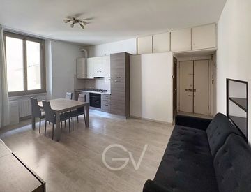 Soggiorno - Bilocale in Affitto in Via Donatello a Milano