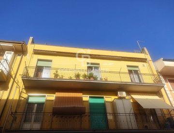 Piscina - Appartamento in Vendita in zona Archimede-San Luigi-Viale Europa a Ragusa