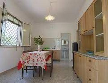 Cucina - Rustico, casale in Vendita in Corso Galileo Ferraris 21 a Trino