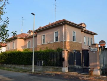 Foto 1 di 41 - Villa in Vendita in Via meucci 13 a Vercelli