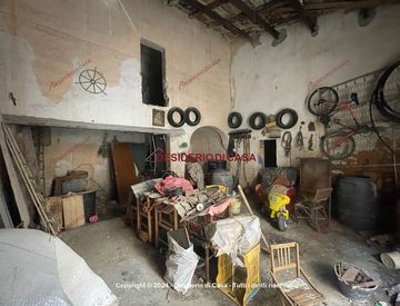 Foto 1 di 11 - Casa indipendente in Vendita in Via Angiò 1130 a Bagheria