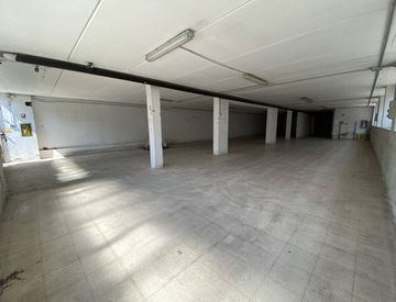 Foto 1 di 3 - Capannone in Affitto in Via de Nicola 5 a Cesano Boscone