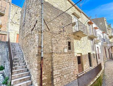 Vista - Casa indipendente in Vendita a Bisacquino