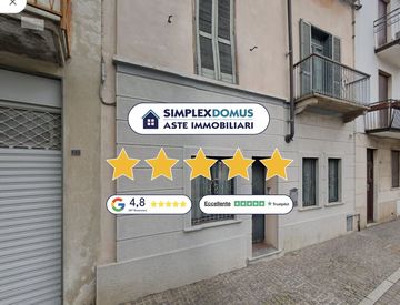 Vista - Quadrilocale in Vendita in Piazza Trieste a Cislago