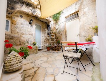 Terrazza - Casa indipendente in Vendita in Via Occhipinti 48 /2 a Modica