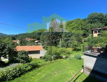 Foto 1 di 30 - Casa indipendente in Vendita in Frazione Valmonfredo a Cellio con Breia