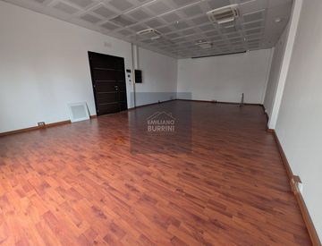 Stanza - Capannone in Vendita in Via degli Artigiani a Terni