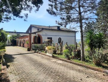 Foto 1 di 68 - Casa indipendente in Vendita in Località caldare 5 a Orte