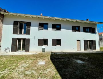 Foto 1 di 79 - Casa indipendente in Vendita in Via Teologo Germano 31 a Borgo d'Ale