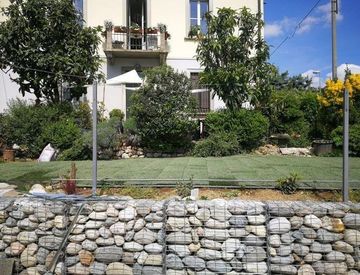 Facciata - Villa in Vendita in Via Luigi Angeloni a Varese