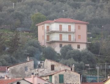 Foto 1 di 24 - Appartamento in Vendita in Via Don Luigi Orengo 22 a Imperia