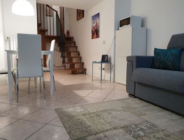 Soggiorno - Bilocale in Affitto in Via Tolmezzo 12 -----/5 a Milano