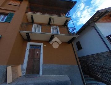 Facciata - Trilocale in Vendita a Rasura