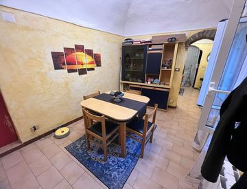 Soggiorno - Trilocale in Vendita in Via comunale a San Biagio della Cima