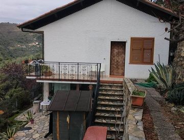 Foto 1 di 11 - Villa in Vendita a Seborga
