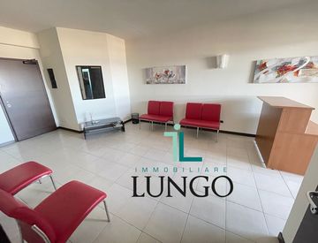 Stanza - Ufficio in Vendita in Via Ufente 20 a Latina
