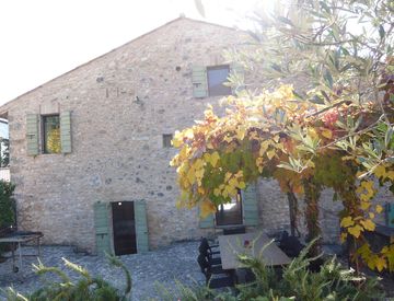 Foto 1 di 94 - Rustico, casale in Vendita in Frazione Geppa a Vallo di Nera