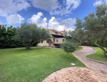 Foto 1 di 43 - Villa in Vendita in zona Corvo-Fortuna a Catanzaro