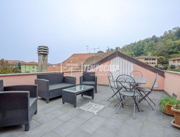 Terrazza - Casa indipendente in Vendita in Via Don Luigi Godio a Borgomanero