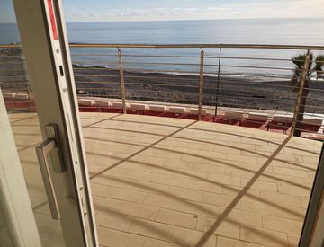 Terrazza - Trilocale in Vendita in Passaggio Trento Trieste a Ventimiglia