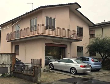 Facciata - Casa indipendente in Vendita in Via Monte Santo a Bassano del Grappa