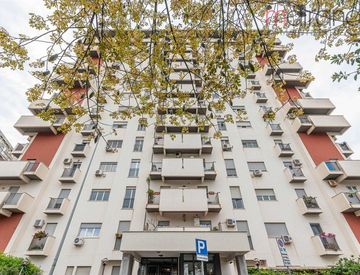 Vista - Appartamento in Vendita in Viale Francia 10 a Palermo