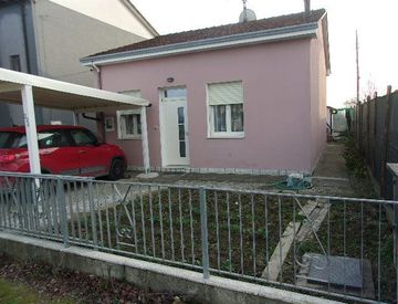 Facciata - Casa indipendente in Vendita in Vicolo Bezzi 1 a Ravenna