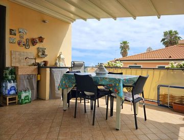 Terrazza - Bilocale in Vendita in Via della Fontana Sottana a Pompeiana