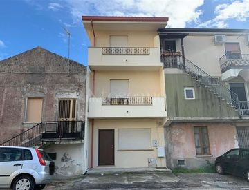 Foto 1 di 12 - Appartamento in Vendita in zona Sant'Antonio a Catanzaro