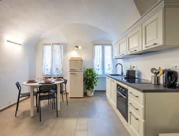 Cucina - Quadrilocale in Vendita in Via Fontana a Isolabona