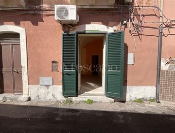 Facciata - Bilocale in Vendita in Via Samperi a Catania