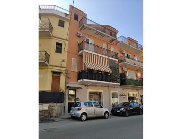 Vista - Trilocale in Vendita in Viale Europa 135 a Villabate