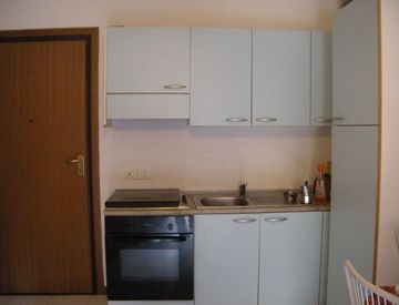 Cucina - Bilocale in Affitto in zona Montefalco-Via Perennio a Arezzo