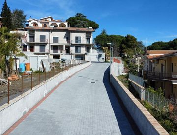 Foto 1 di 25 - Villetta a schiera in Vendita a Trecastagni