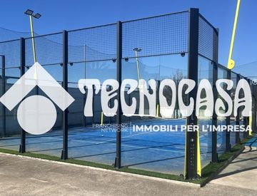 Foto 1 di 49 - Locale commerciale in Affitto in Via Venezia 150 a Ardea