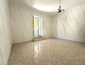 Stanza - Bilocale in Vendita in Via Francesco Agello 44 a Napoli
