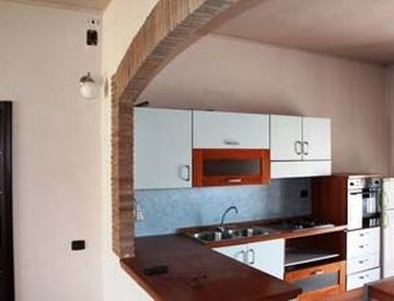 Foto 1 di 18 - Casa indipendente in Vendita in zona Centro a Allerona
