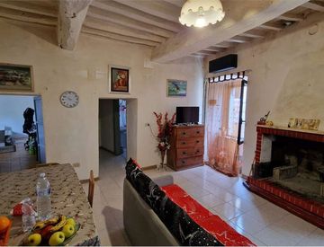 Soggiorno - Casa bifamiliare, trifamiliare in Vendita in Monticello a Todi