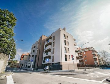 Vista - Quadrilocale in Vendita in zona Castello a Lecco