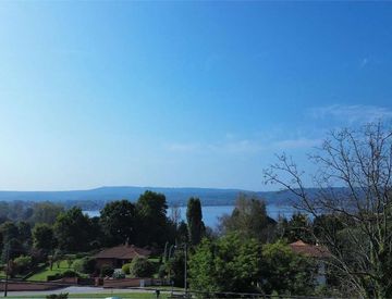 Vista - Villa in Vendita in Via Lavaggione a Sesto Calende