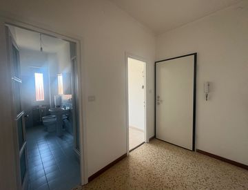 Stanza - Bilocale in Affitto in Via Sardegna 32 a Milano