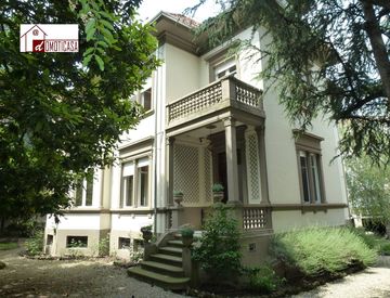 Foto 1 di 25 - Villa in Vendita in Via Fratelli Giolito 56 a Vercelli