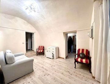 Soggiorno - Bilocale in Vendita in Piazza Giardino a Dolceacqua